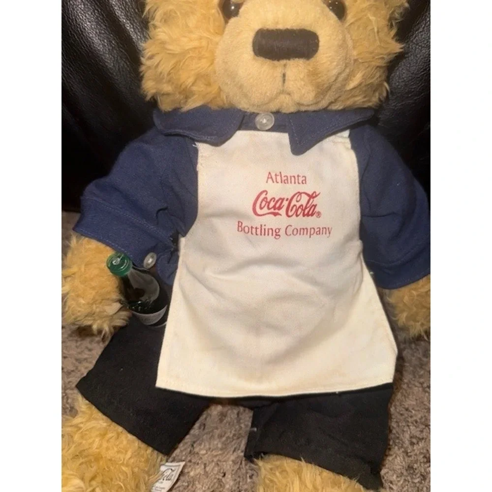 2000 ATLANTA COCA COLA FOUNTAIN BEAR COLLECTION DR JOHN S PEMBEARTON 16.5